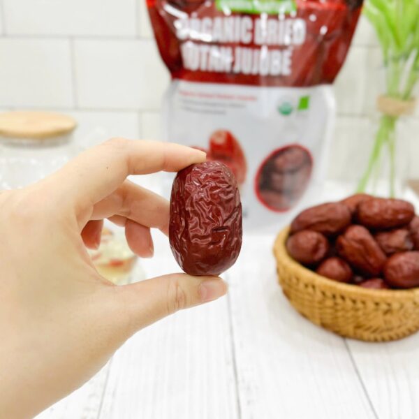 Táo đỏ hữu cơ – túi 50 gram
