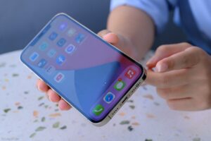 Sau 2 năm, iPhone 12 Pro Max vẫn rất ngon ngoại trừ pin giảm