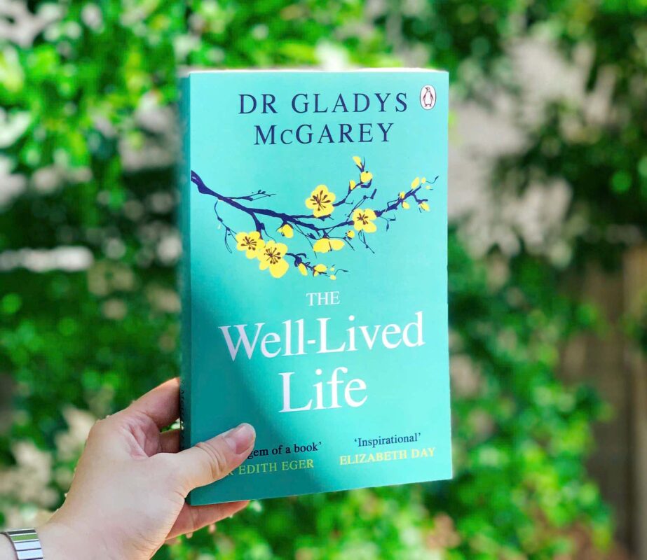 Sống Một Đời Xứng Đáng – Chia sẻ từ một bác sĩ 102 tuổi