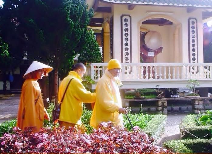 Xuân Phụng Hoàng Tập 1 – HT Thích Thanh Từ