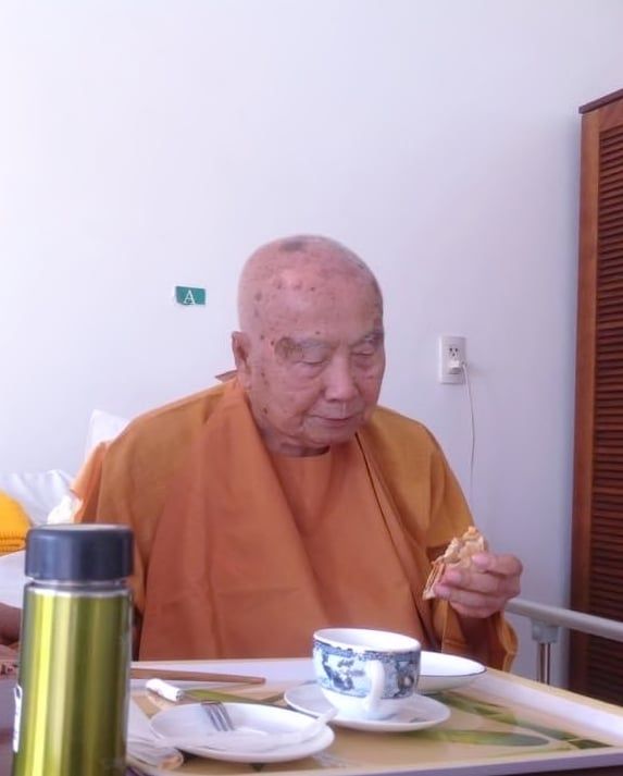 “TRỰC  TÂM  THỊ  ĐẠO  TRÀNG” – Hòa Thượng , Thiền Sư Thích Thanh Từ.